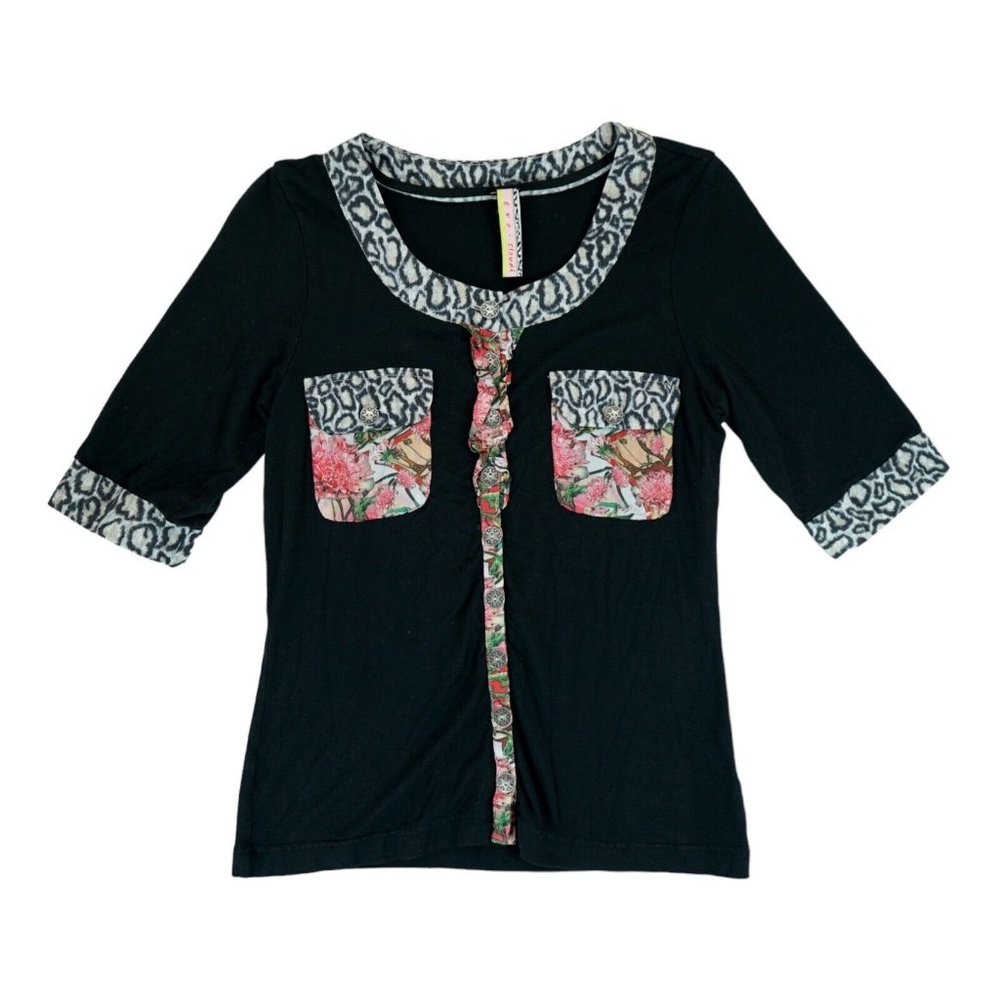Eva & Claudi Blouse Womens Top Size Small Button Down Two Pockets Leopard Acents
